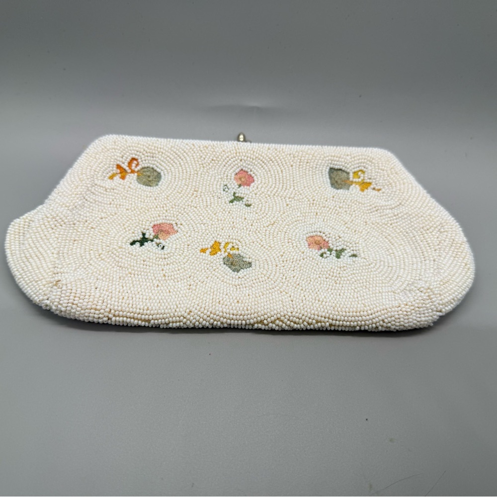 Elegant Beaded Clutch - Cream vintage handmade in Belgium